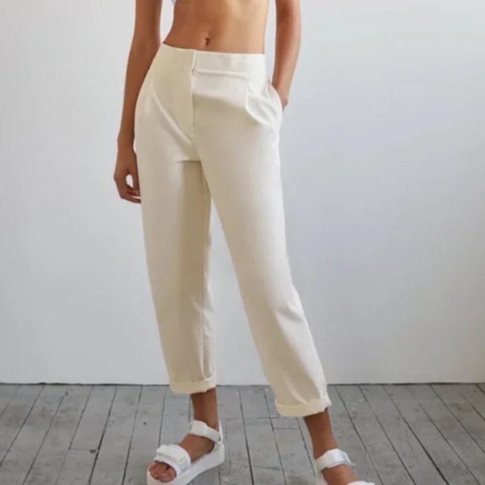 ✨ Aritzia Wilfred Free Day Off Pants High Waisted Pleated